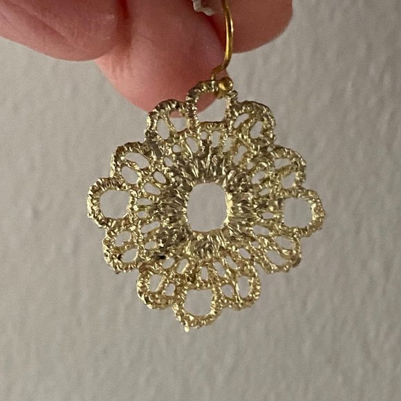 Geometric earrings - golden - Picture 3 of 4